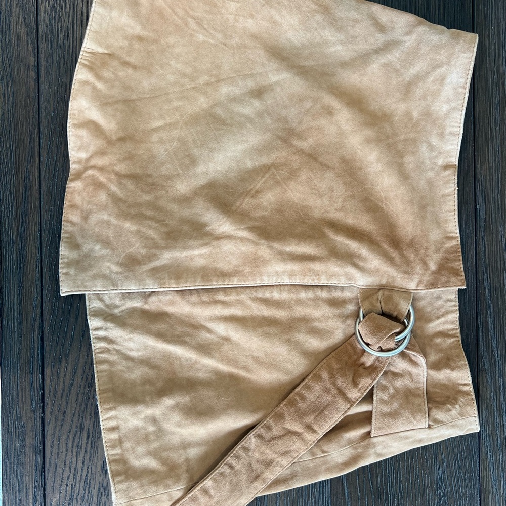 Understated Leather Surde Tan Wrap Skirt with Belt Size Medium